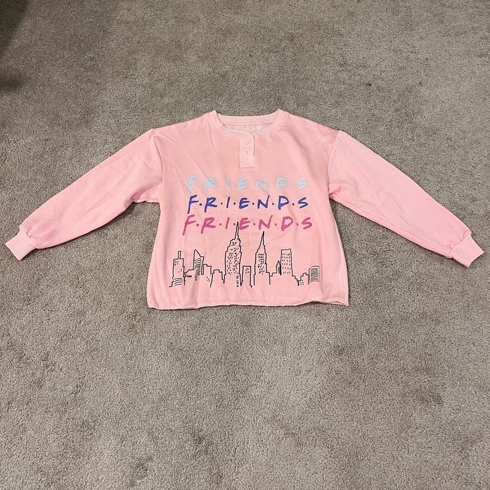 FRIENDS Graphic Long Sleeve Pajama Top - Picture 2 of 6